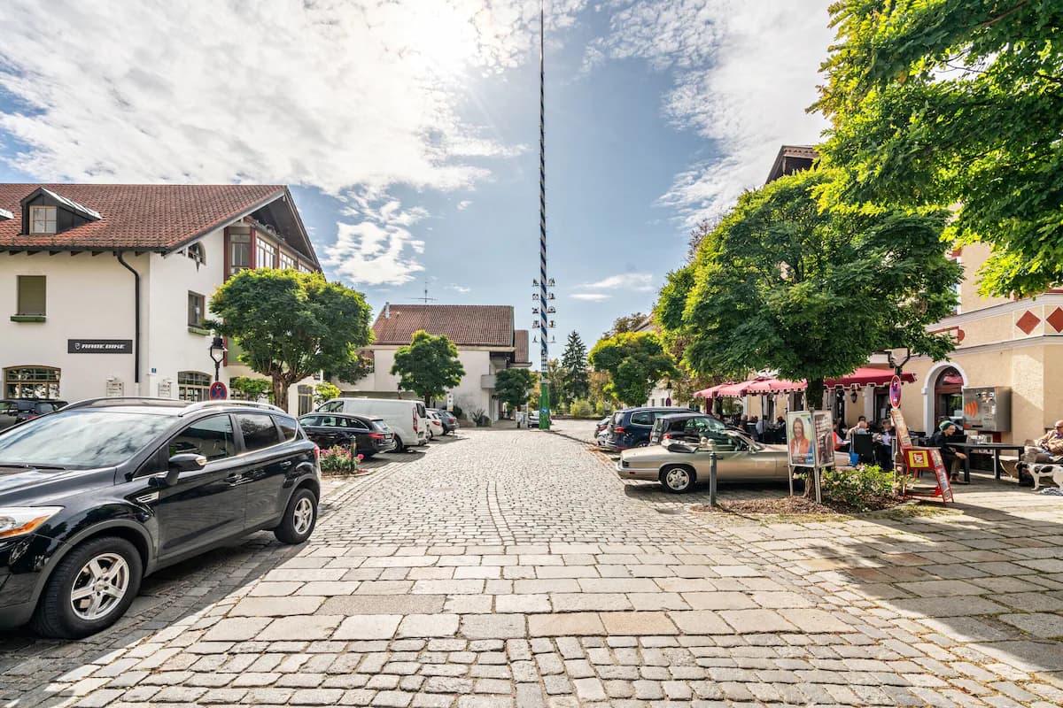 Image 4 of Paradise piano APT